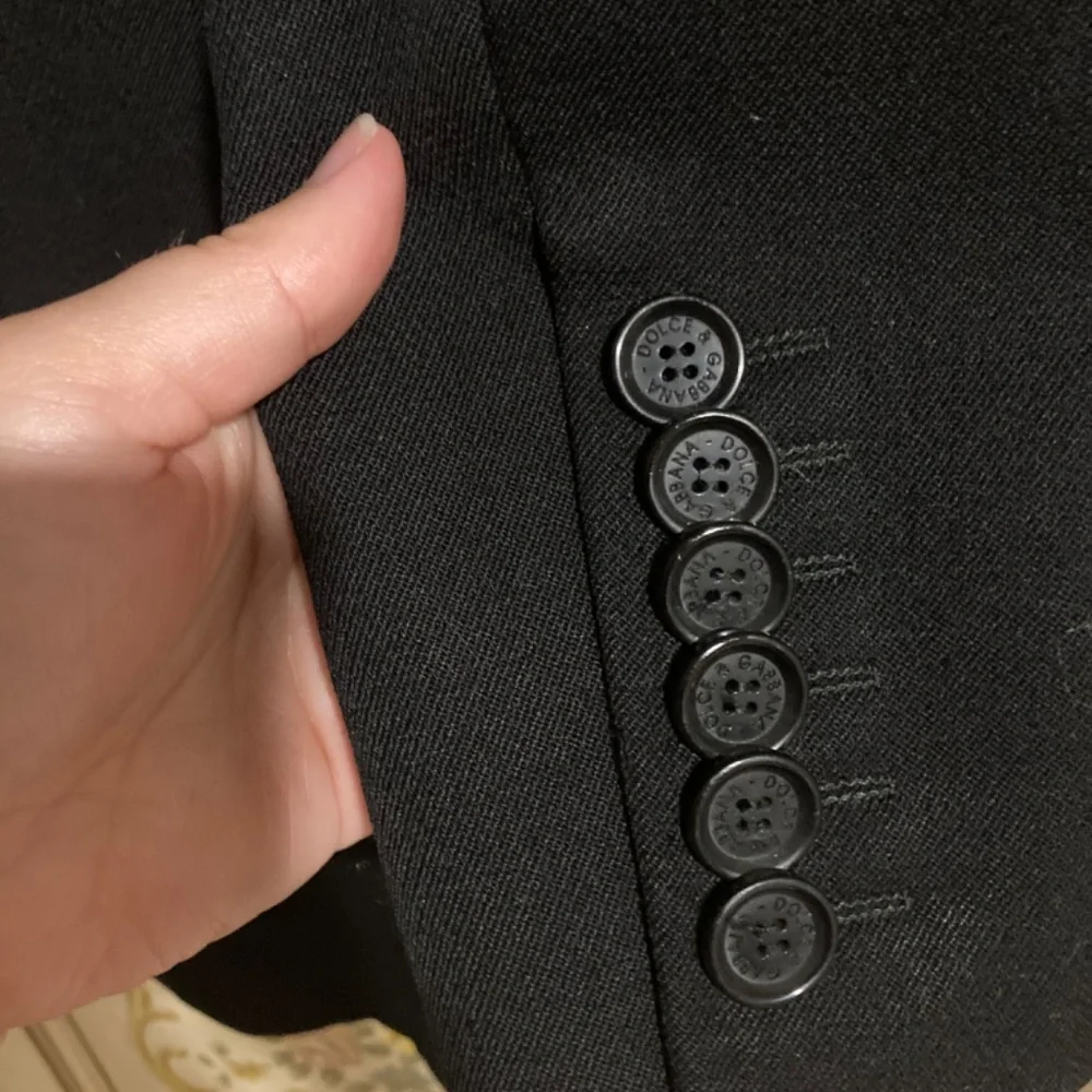 Dolce &Gabbana coat - Picture 5 of 5